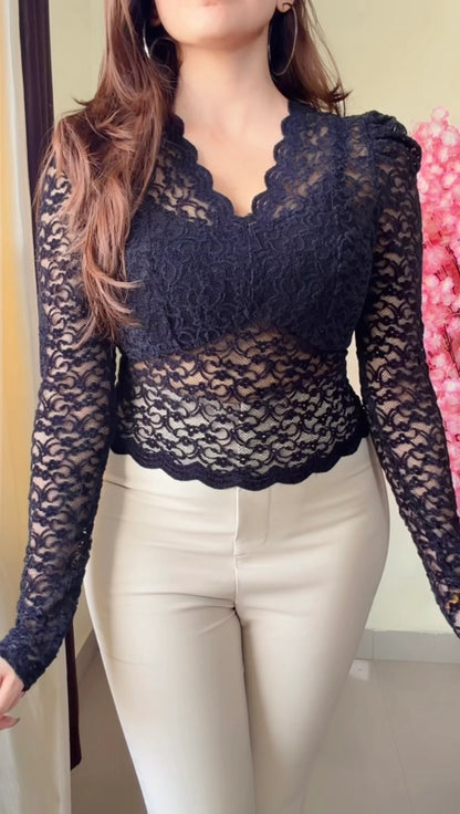 Padded Scarlet Lace Royale Top