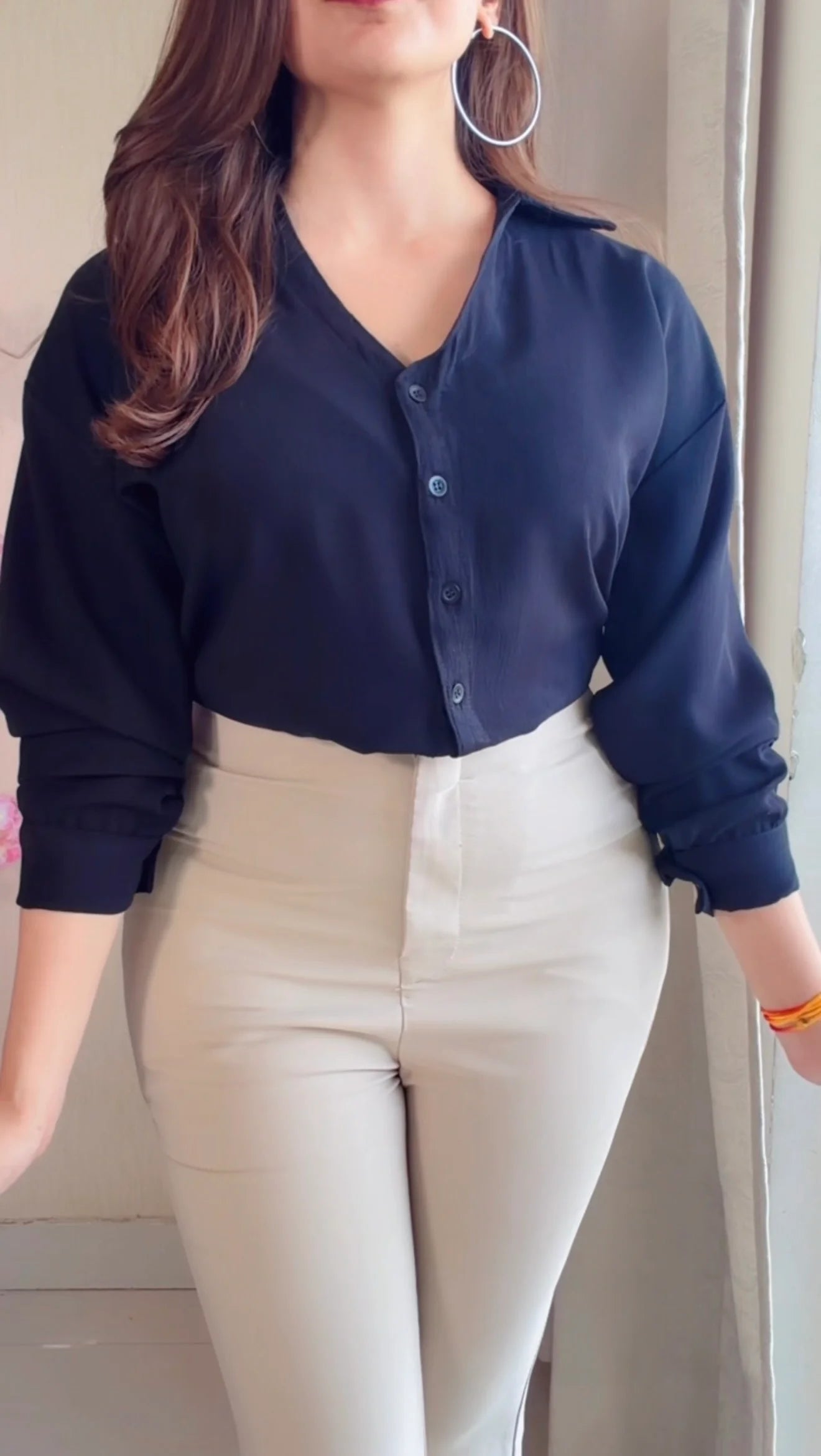 Blavk Solid V-Neck Casual Shirt