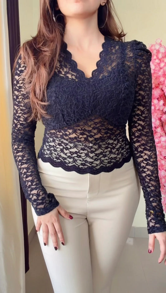 Padded Scarlet Lace Royale Top