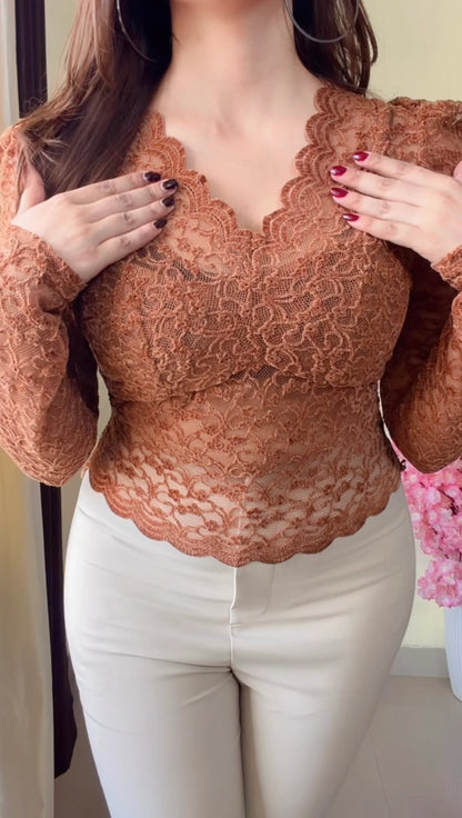 Padded Scarlet Lace Royale Top