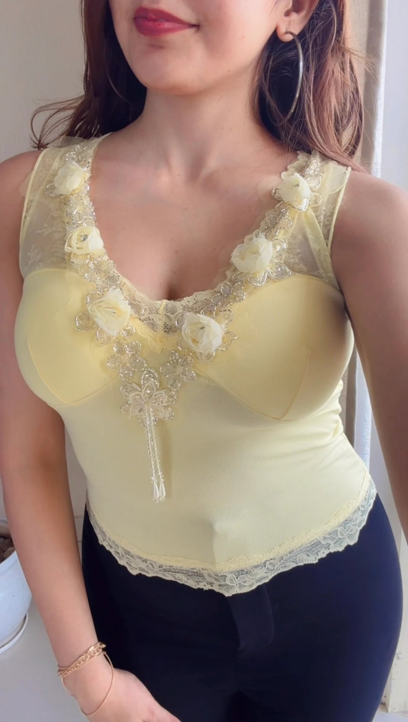 Floral embroidery lace sleeveless party top