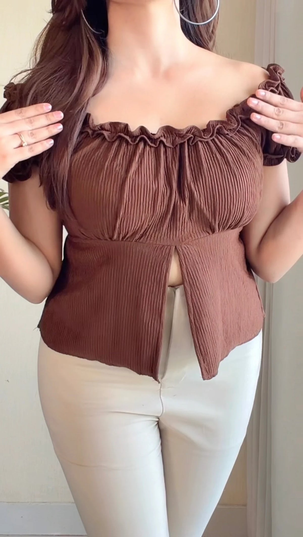 Off-Shoulder / On-Shoulder Ruched Top