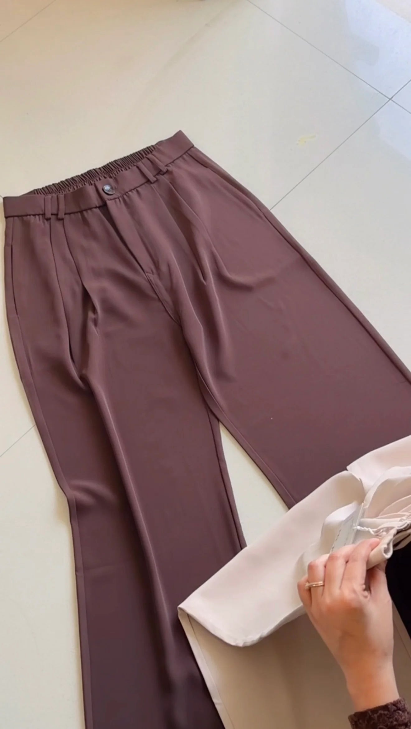 Brown Butter Soft Tailored Trouser