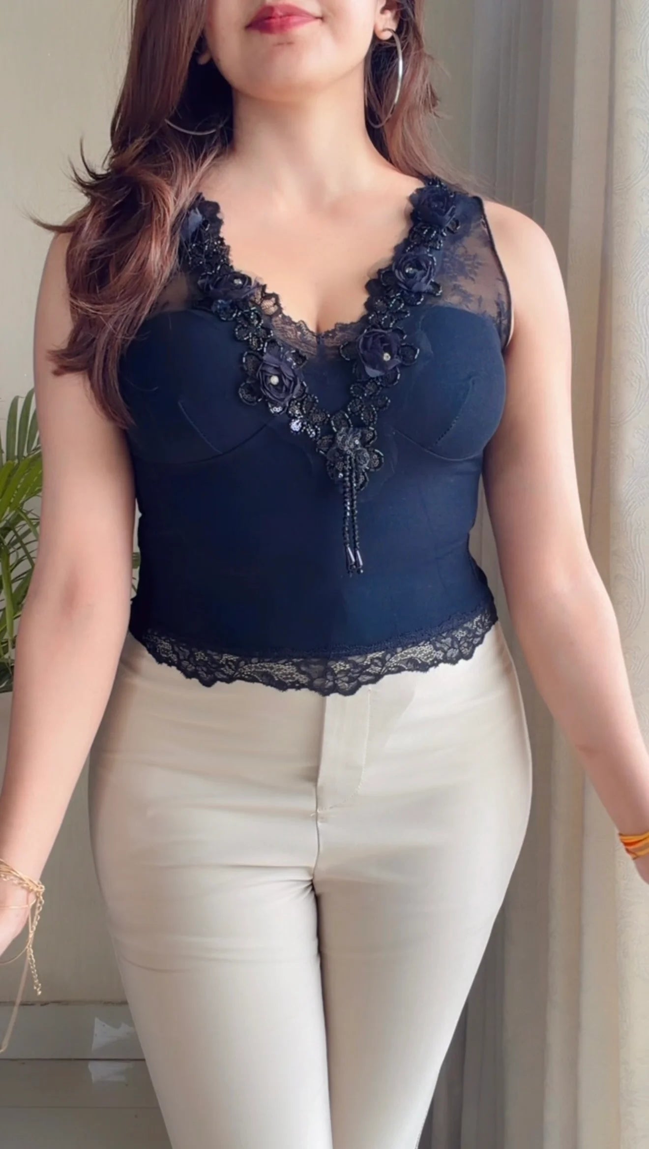 Floral embroidery lace sleeveless party top