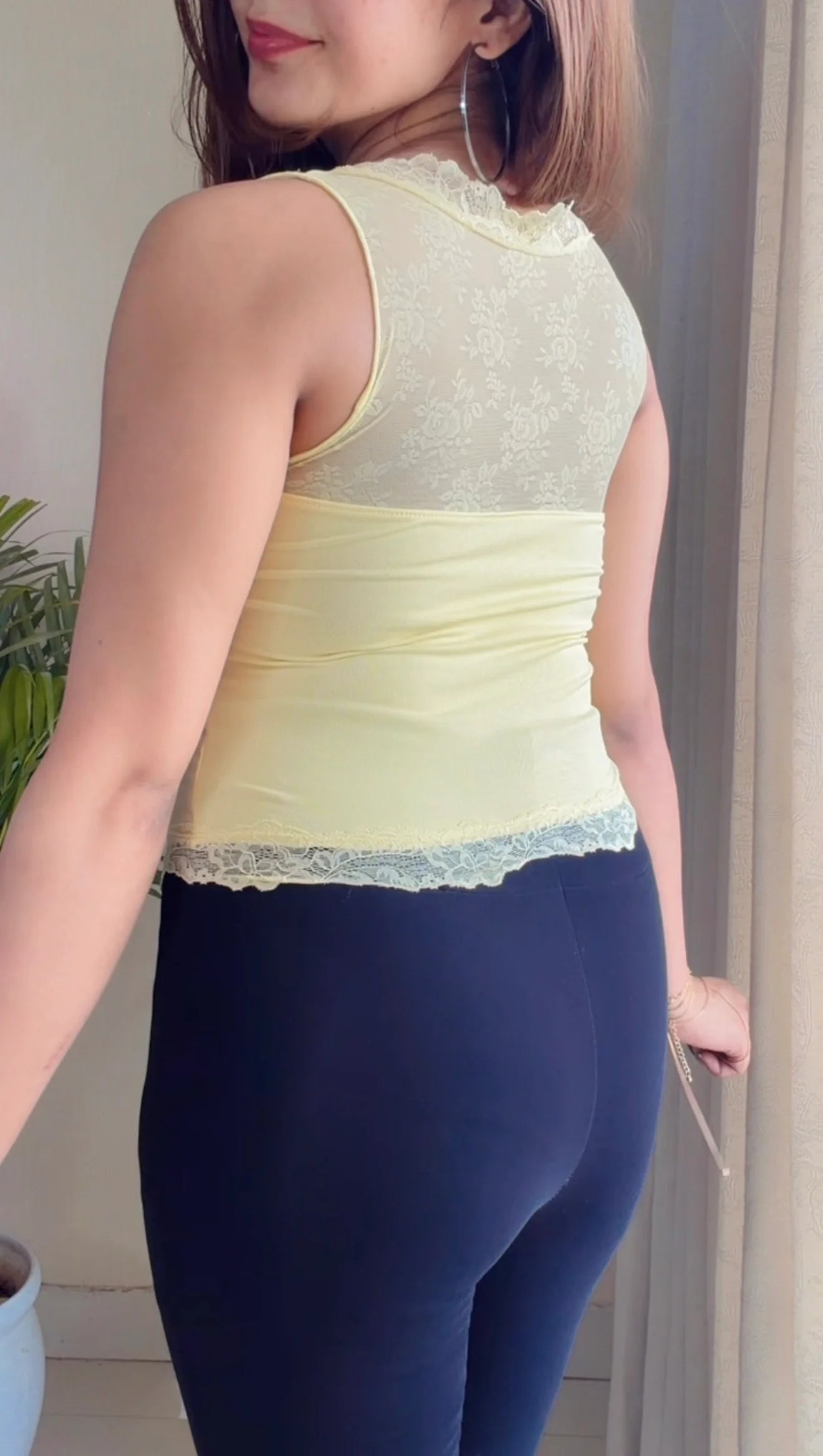 Floral embroidery lace sleeveless party top