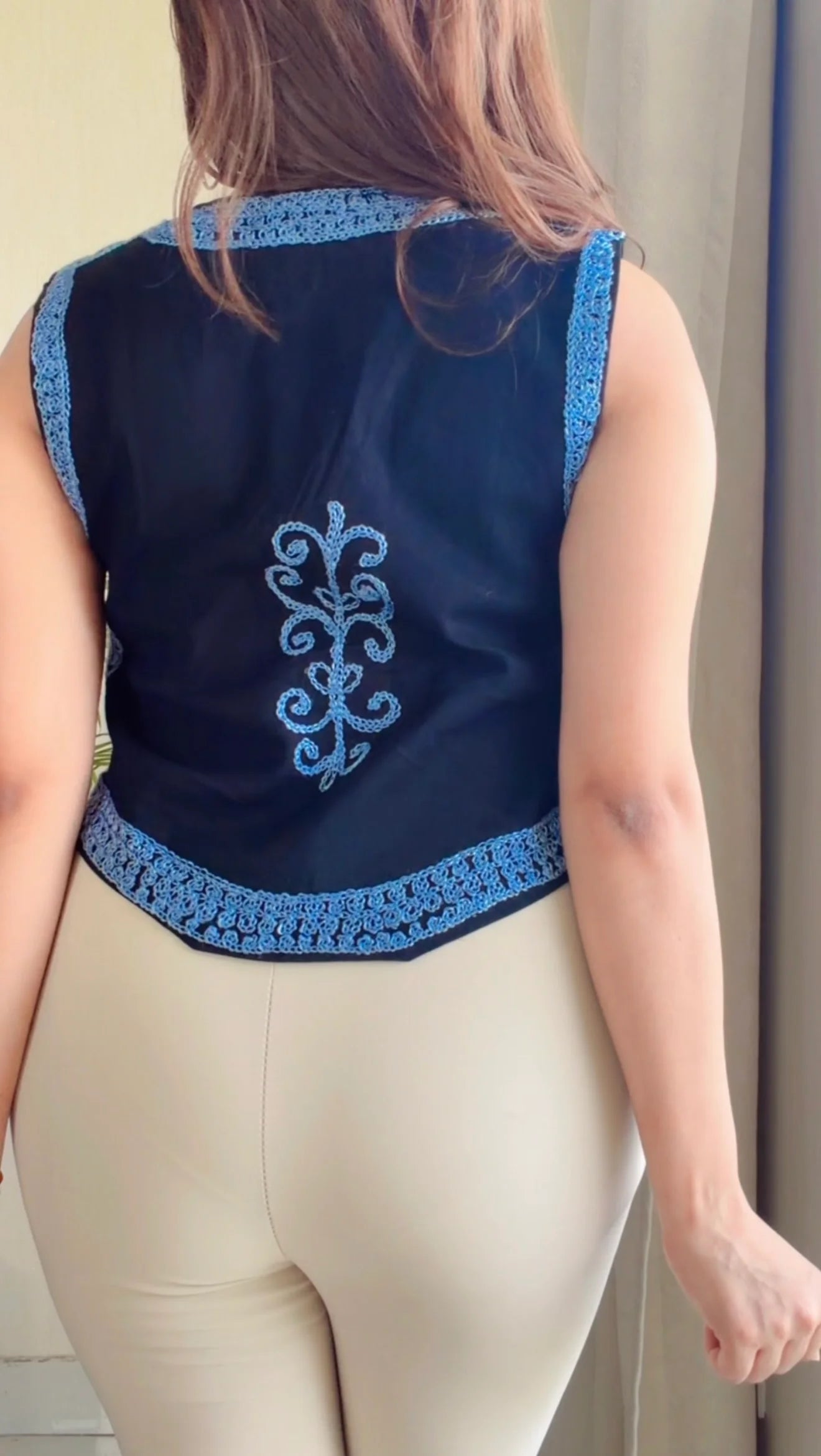 Vintage Bloom Embroidered Denim Vest (Blue)